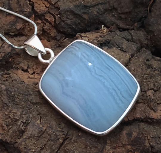 Elegant Blue Lace Agate Pendant - Captivating Natural Gemstone Jewelry