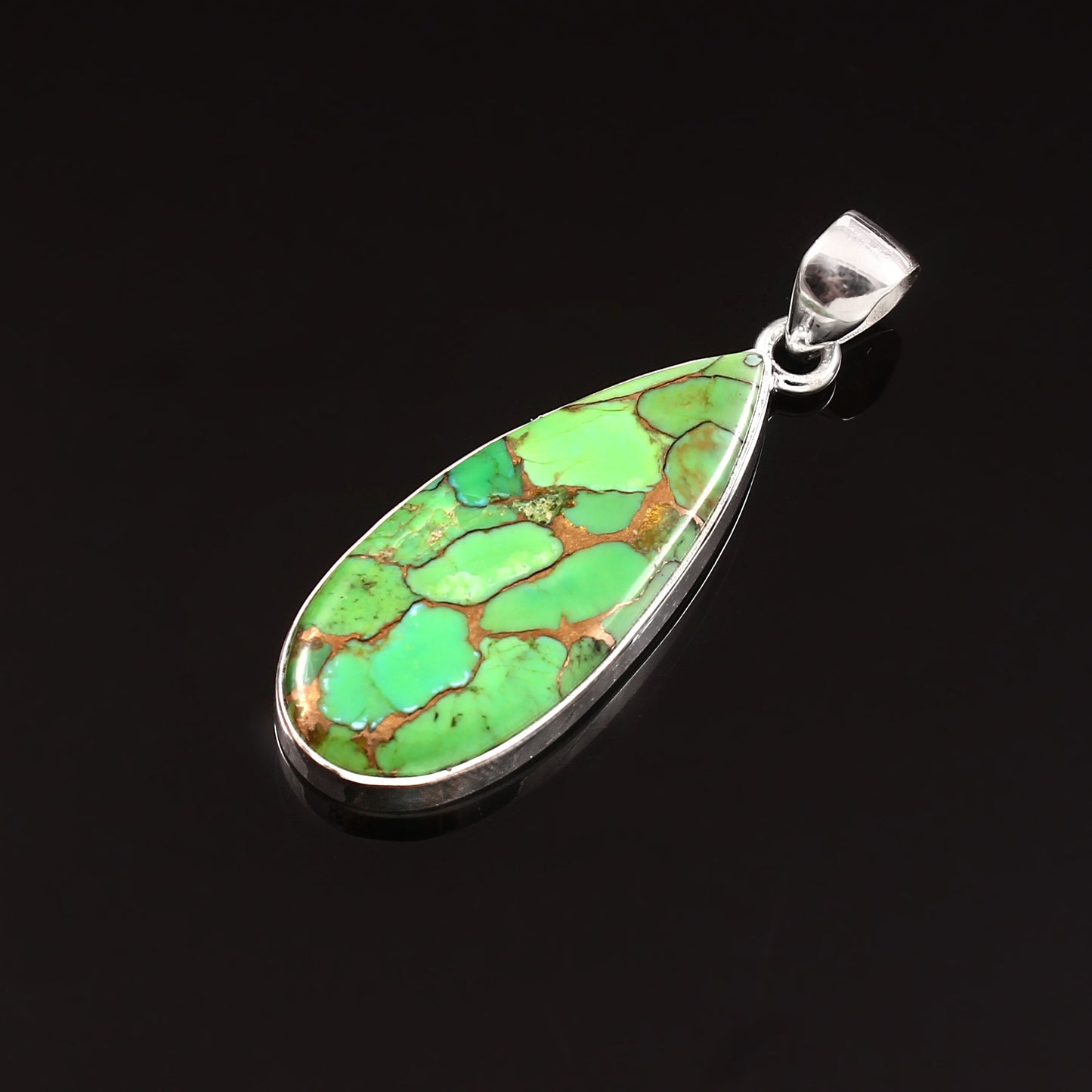 Grüner Kupfer-Türkis-Edelstein-Anhänger, 925 Sterling Silber, Türkis-Anhänger, Birnenförmiger Anhänger, Modeschmuck, ca. 27,5 ct.