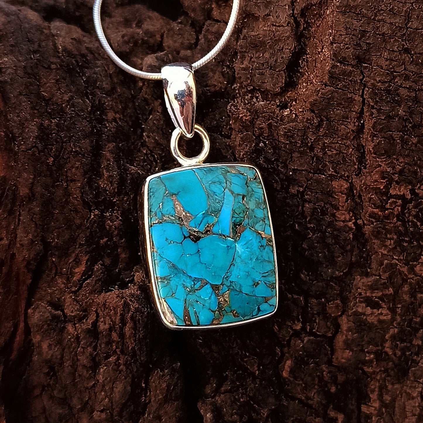 Magnesite Copper Mohave Gemstone Silver Jewelry Pendant, 925 Sterling Silver Pendant, Party Wear Silver Necklace, 24x15x5mm Approx.