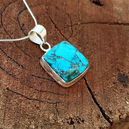 Magnesite Copper Mohave Gemstone Silver Jewelry Pendant, 925 Sterling Silver Pendant, Party Wear Silver Necklace, 24x18x6mm Approx.