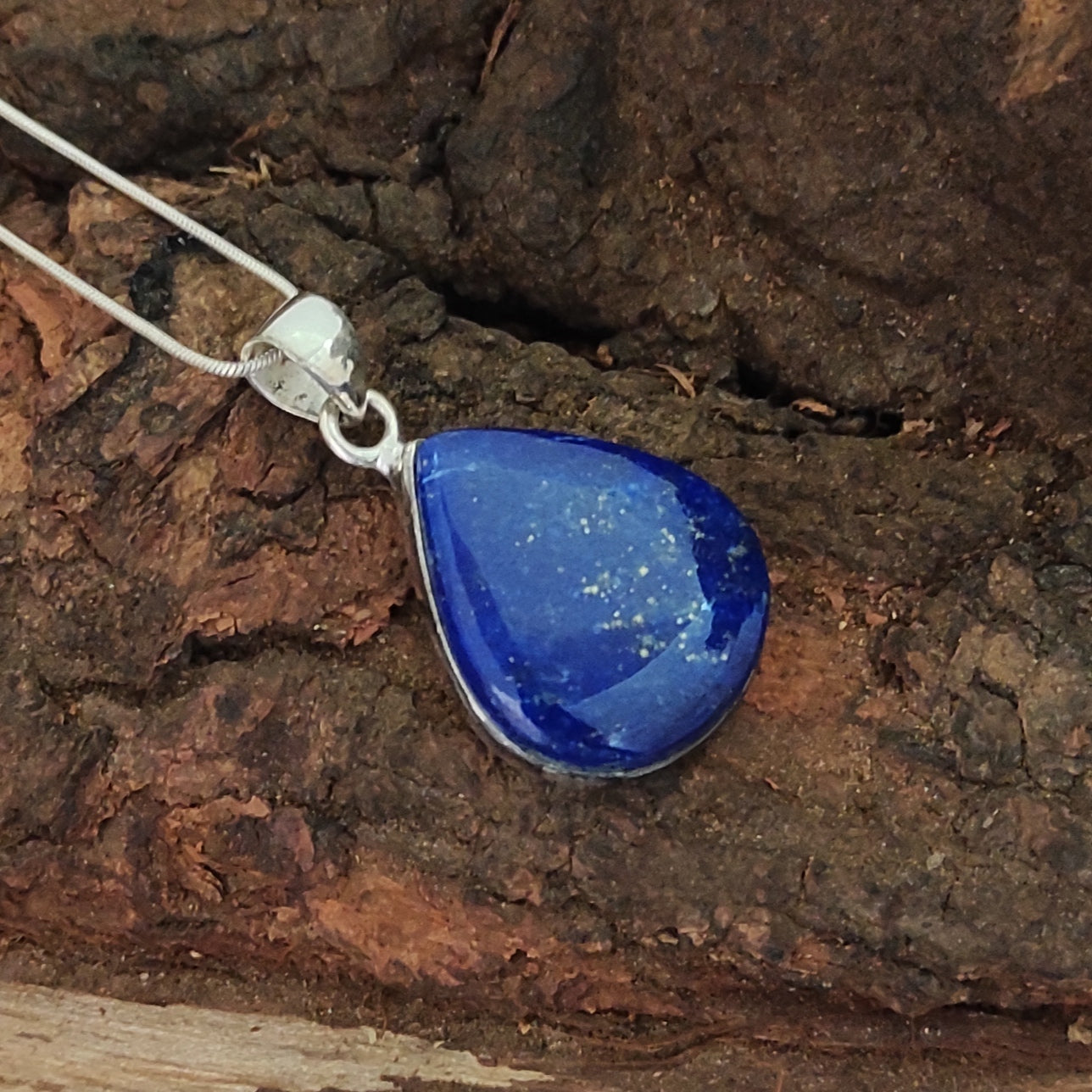 Lapis Lazuli 925 Silver Gemstone Pendant Solid 925 Sterling Silver Charm Pendant 30x20x7mm Approx.