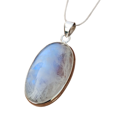 Beautiful Rainbow Moonstone Silver Pendant Jewelry